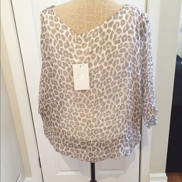 NWT Elena Baldi Italy 100% silk Animal print Long Sleeve Blouse Womens Sz S - Picture 5 of 7